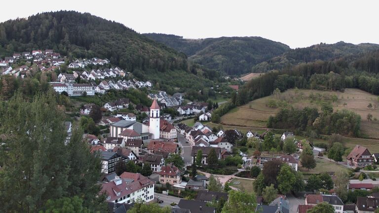 Dieses Bild zeigt eine Webcam-Aufnahme von Ottenhöfen, aufgenommen am Samstag, den 29.08.2026 um 06:50 Uhr