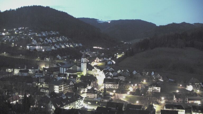 Dieses Bild zeigt eine Webcam-Aufnahme von Ottenhöfen, aufgenommen am Mittwoch, den 01.04.2026 um 06:20 Uhr