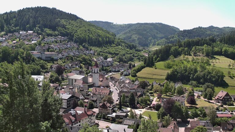 Dieses Bild zeigt eine Webcam-Aufnahme von Ottenhöfen, aufgenommen am Samstag, den 23.05.2026 um 11:50 Uhr
