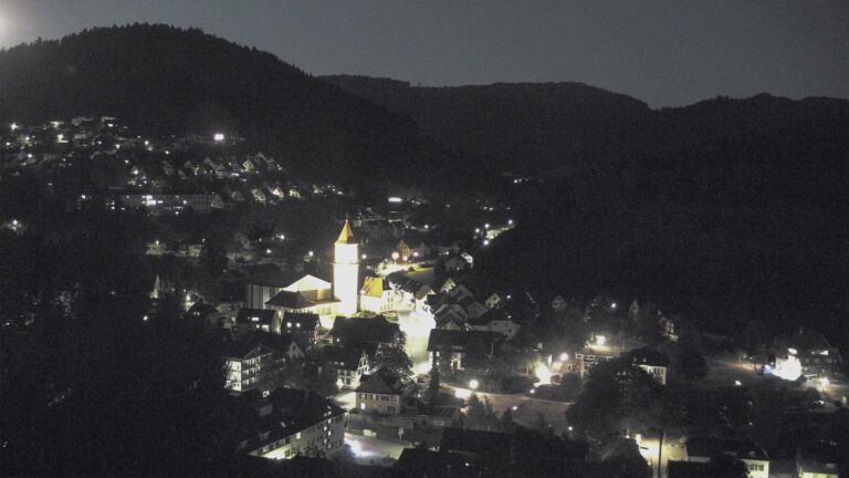 Dieses Bild zeigt eine Webcam-Aufnahme von Ottenhöfen, aufgenommen am Mittwoch, den 29.07.2026 um 22:30 Uhr