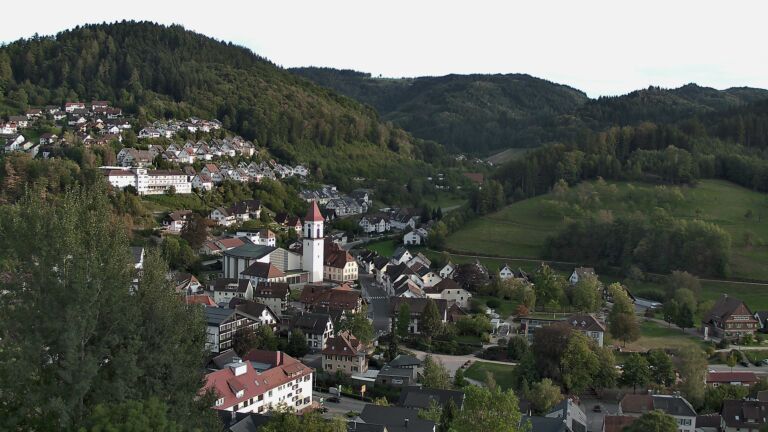Dieses Bild zeigt eine Webcam-Aufnahme von Ottenhöfen, aufgenommen am Donnerstag, den 17.09.2026 um 18:40 Uhr