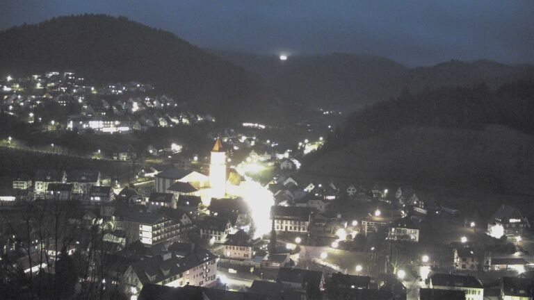 Dieses Bild zeigt eine Webcam-Aufnahme von Ottenhöfen, aufgenommen am Montag, den 26.01.2026 um 17:50 Uhr