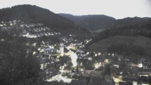 Dieses Bild zeigt eine Webcam-Aufnahme von Ottenhöfen, aufgenommen am Freitag, den 16.10.2026 um 07:10 Uhr