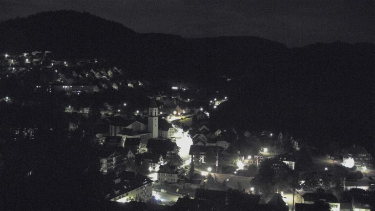 Dieses Bild zeigt eine Webcam-Aufnahme von Ottenhöfen, aufgenommen am Montag, den 06.07.2026 um 01:30 Uhr