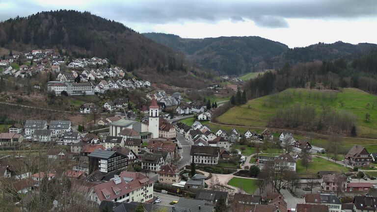 Dieses Bild zeigt eine Webcam-Aufnahme von Ottenhöfen, aufgenommen am Montag, den 16.03.2026 um 10:50 Uhr