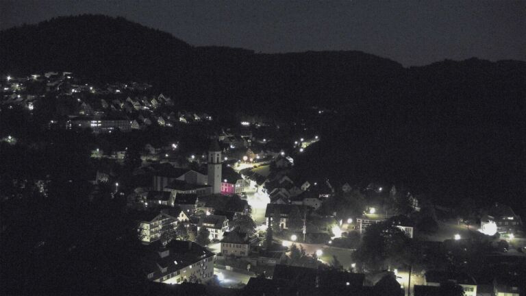 Dieses Bild zeigt eine Webcam-Aufnahme von Ottenhöfen, aufgenommen am Samstag, den 13.06.2026 um 23:00 Uhr