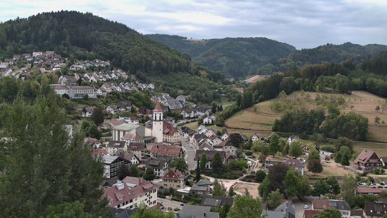 Dieses Bild zeigt eine Webcam-Aufnahme von Ottenhöfen, aufgenommen am Samstag, den 15.08.2026 um 11:20 Uhr