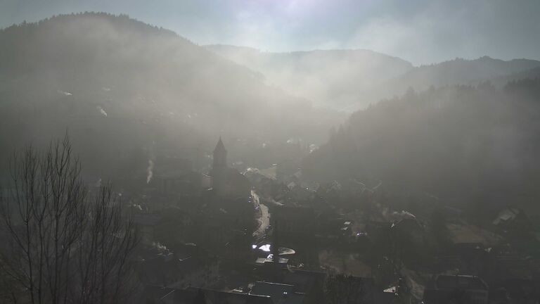 Dieses Bild zeigt eine Webcam-Aufnahme von Ottenhöfen, aufgenommen am Sonntag, den 28.12.2025 um 11:20 Uhr