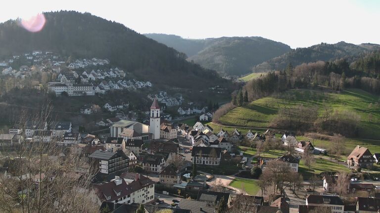 Dieses Bild zeigt eine Webcam-Aufnahme von Ottenhöfen, aufgenommen am Mittwoch, den 18.03.2026 um 08:30 Uhr