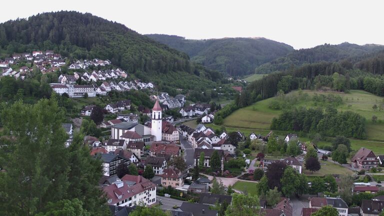 Dieses Bild zeigt eine Webcam-Aufnahme von Ottenhöfen, aufgenommen am Samstag, den 23.05.2026 um 06:10 Uhr
