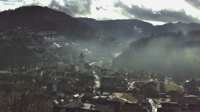 Dieses Bild zeigt eine Webcam-Aufnahme von Ottenhöfen, aufgenommen am Montag, den 02.02.2026 um 12:20 Uhr