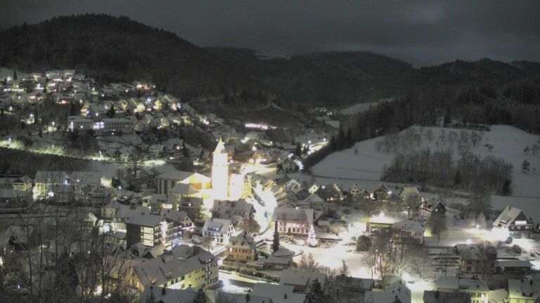 Dieses Bild zeigt eine Webcam-Aufnahme von Ottenhöfen, aufgenommen am Freitag, den 02.01.2026 um 22:30 Uhr