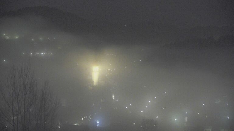 Dieses Bild zeigt eine Webcam-Aufnahme von Ottenhöfen, aufgenommen am Dienstag, den 27.01.2026 um 20:30 Uhr