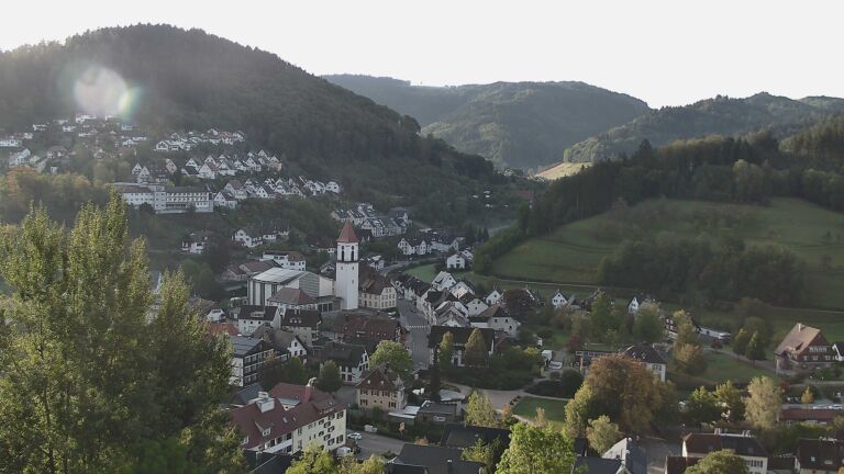 Dieses Bild zeigt eine Webcam-Aufnahme von Ottenhöfen, aufgenommen am Donnerstag, den 15.10.2026 um 09:10 Uhr