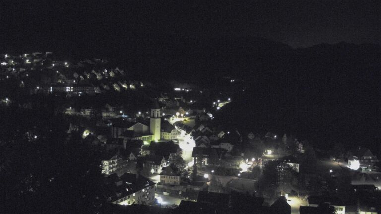 Dieses Bild zeigt eine Webcam-Aufnahme von Ottenhöfen, aufgenommen am Samstag, den 17.10.2026 um 05:30 Uhr