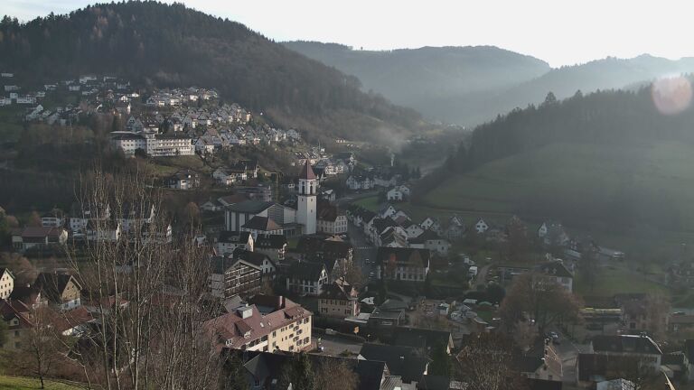 Dieses Bild zeigt eine Webcam-Aufnahme von Ottenhöfen, aufgenommen am Freitag, den 12.12.2025 um 14:50 Uhr