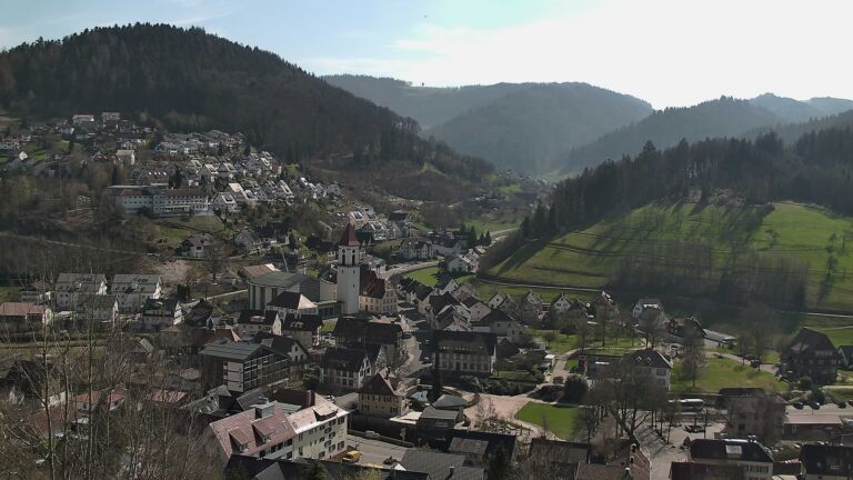 Dieses Bild zeigt eine Webcam-Aufnahme von Ottenhöfen, aufgenommen am Donnerstag, den 19.03.2026 um 13:30 Uhr