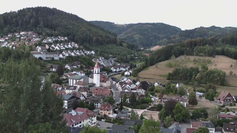 Dieses Bild zeigt eine Webcam-Aufnahme von Ottenhöfen, aufgenommen am Samstag, den 15.08.2026 um 06:10 Uhr