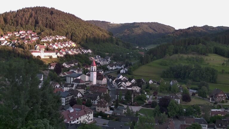 Dieses Bild zeigt eine Webcam-Aufnahme von Ottenhöfen, aufgenommen am Samstag, den 23.05.2026 um 20:40 Uhr