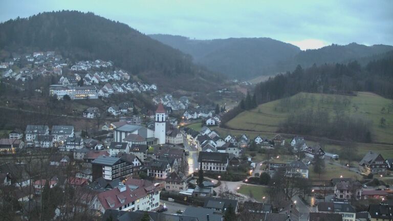 Dieses Bild zeigt eine Webcam-Aufnahme von Ottenhöfen, aufgenommen am Dienstag, den 10.02.2026 um 07:30 Uhr
