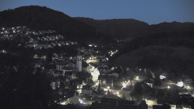 Dieses Bild zeigt eine Webcam-Aufnahme von Ottenhöfen, aufgenommen am Sonntag, den 24.05.2026 um 04:30 Uhr
