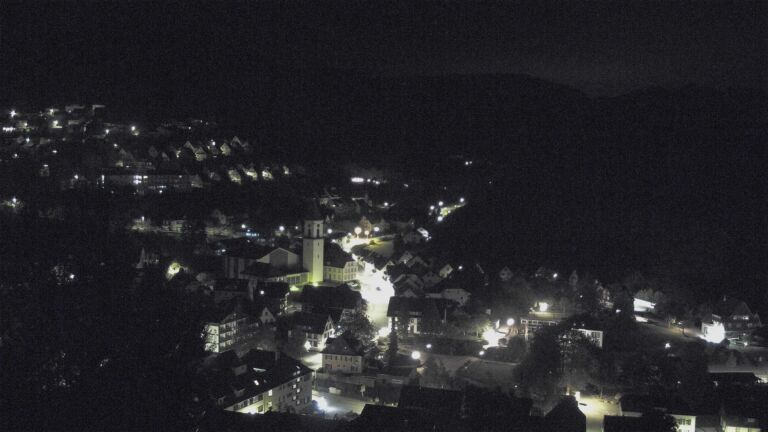 Dieses Bild zeigt eine Webcam-Aufnahme von Ottenhöfen, aufgenommen am Samstag, den 17.10.2026 um 05:00 Uhr