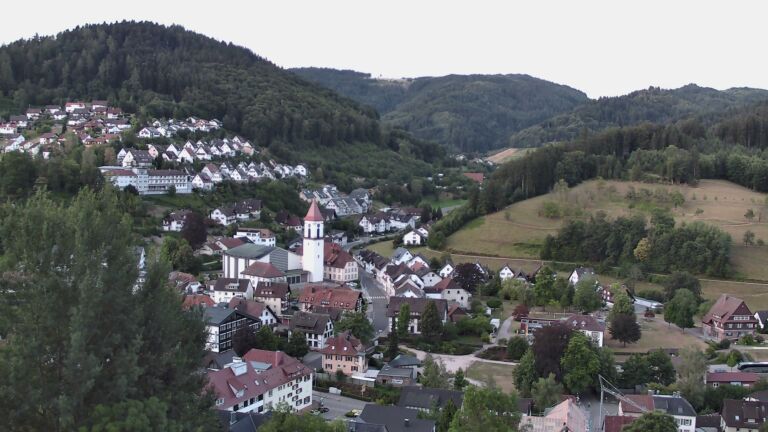 Dieses Bild zeigt eine Webcam-Aufnahme von Ottenhöfen, aufgenommen am Dienstag, den 21.07.2026 um 05:40 Uhr