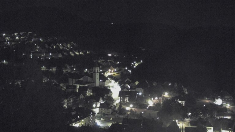 Dieses Bild zeigt eine Webcam-Aufnahme von Ottenhöfen, aufgenommen am Samstag, den 18.07.2026 um 01:00 Uhr