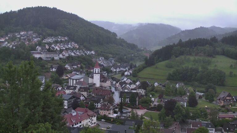 Dieses Bild zeigt eine Webcam-Aufnahme von Ottenhöfen, aufgenommen am Mittwoch, den 13.05.2026 um 20:40 Uhr