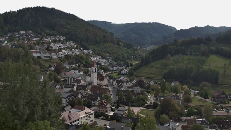 Dieses Bild zeigt eine Webcam-Aufnahme von Ottenhöfen, aufgenommen am Mittwoch, den 07.10.2026 um 14:00 Uhr