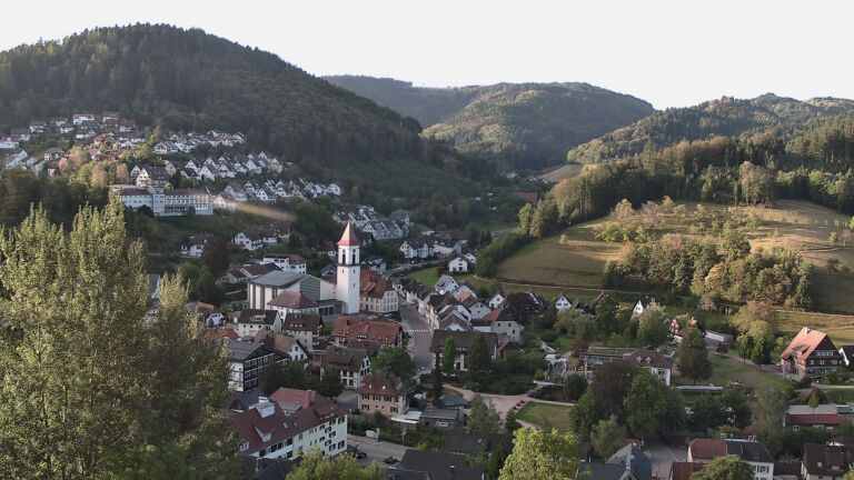 Dieses Bild zeigt eine Webcam-Aufnahme von Ottenhöfen, aufgenommen am Donnerstag, den 03.09.2026 um 07:50 Uhr
