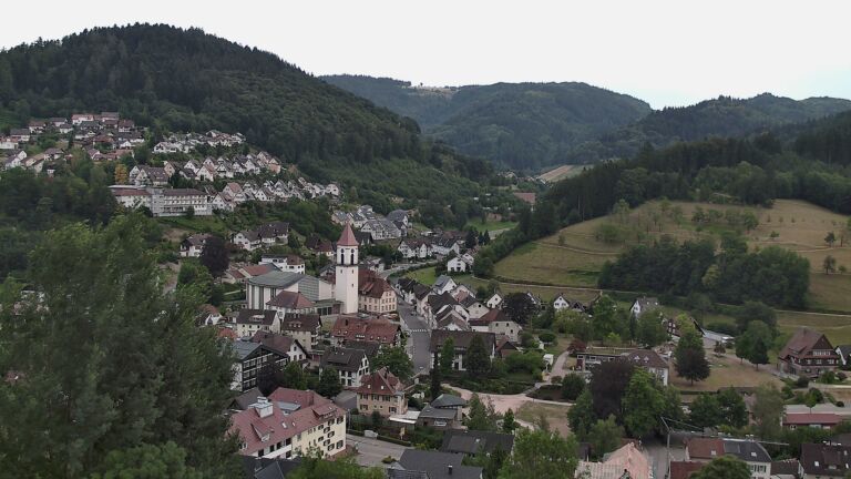 Dieses Bild zeigt eine Webcam-Aufnahme von Ottenhöfen, aufgenommen am Mittwoch, den 15.07.2026 um 20:00 Uhr