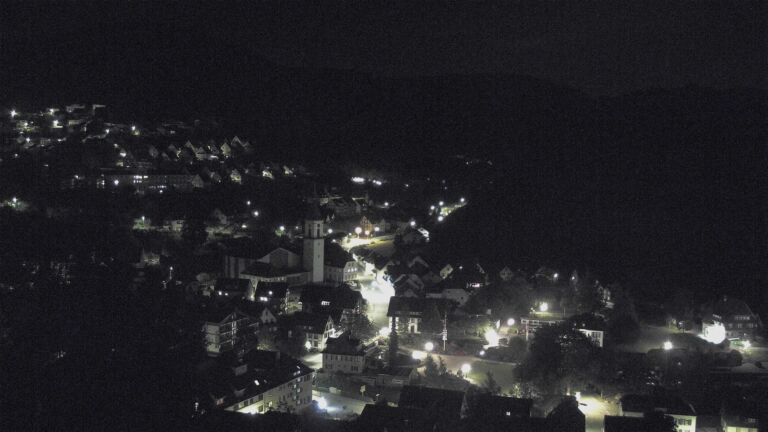 Dieses Bild zeigt eine Webcam-Aufnahme von Ottenhöfen, aufgenommen am Sonntag, den 17.05.2026 um 00:30 Uhr