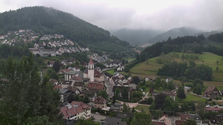 Dieses Bild zeigt eine Webcam-Aufnahme von Ottenhöfen, aufgenommen am Mittwoch, den 01.07.2026 um 09:00 Uhr
