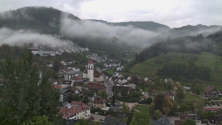 Dieses Bild zeigt eine Webcam-Aufnahme von Ottenhöfen, aufgenommen am Montag, den 19.10.2026 um 09:00 Uhr