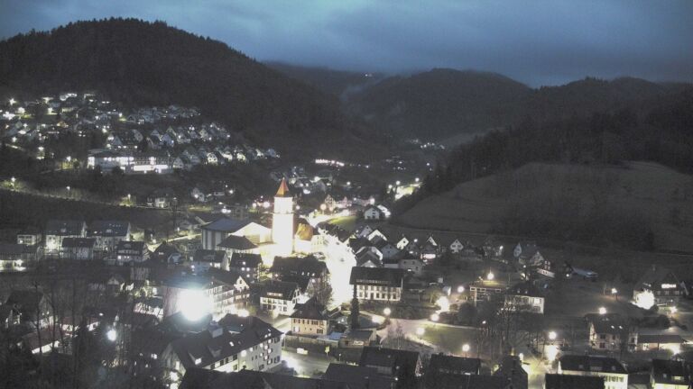 Dieses Bild zeigt eine Webcam-Aufnahme von Ottenhöfen, aufgenommen am Freitag, den 20.02.2026 um 18:30 Uhr