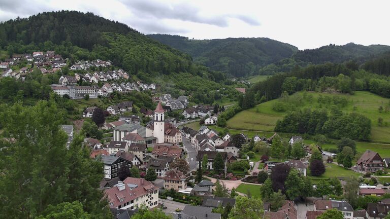 Dieses Bild zeigt eine Webcam-Aufnahme von Ottenhöfen, aufgenommen am Mittwoch, den 20.05.2026 um 11:30 Uhr