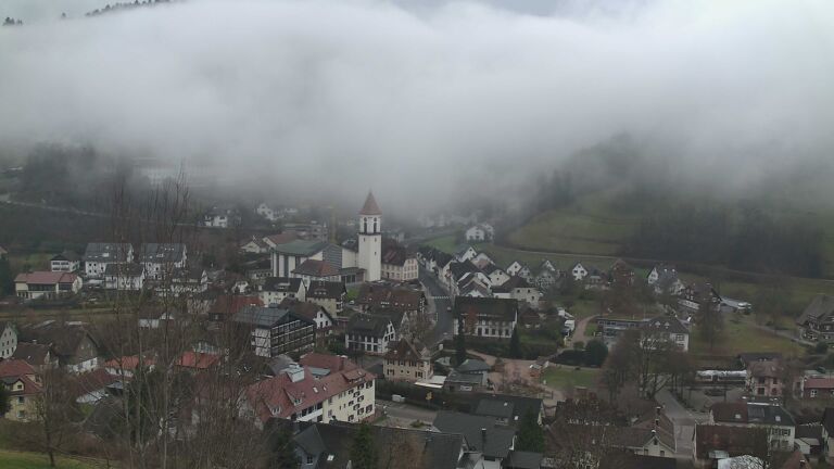 Dieses Bild zeigt eine Webcam-Aufnahme von Ottenhöfen, aufgenommen am Dienstag, den 16.12.2025 um 13:10 Uhr