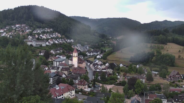 Dieses Bild zeigt eine Webcam-Aufnahme von Ottenhöfen, aufgenommen am Freitag, den 31.07.2026 um 20:40 Uhr