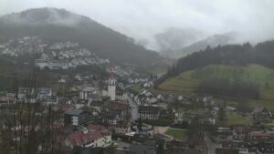 Dieses Bild zeigt eine Webcam-Aufnahme von Ottenhöfen, aufgenommen am Dienstag, den 24.02.2026 um 13:30 Uhr