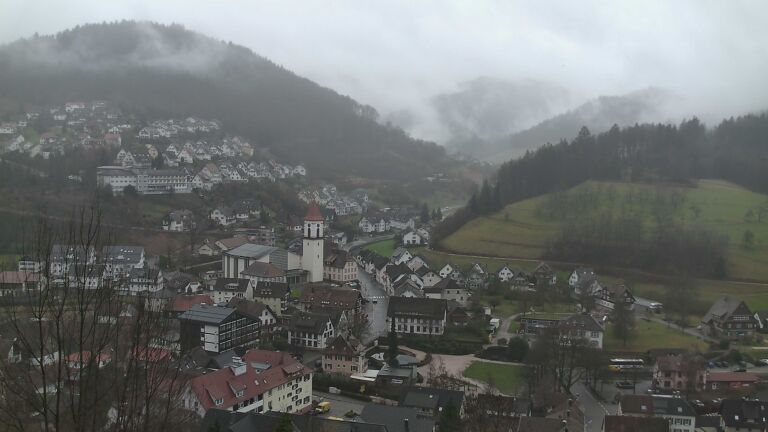 Dieses Bild zeigt eine Webcam-Aufnahme von Ottenhöfen, aufgenommen am Dienstag, den 24.02.2026 um 13:30 Uhr