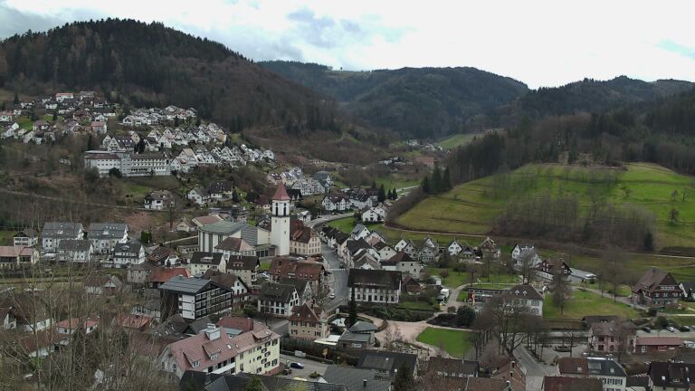 Dieses Bild zeigt eine Webcam-Aufnahme von Ottenhöfen, aufgenommen am Mittwoch, den 11.03.2026 um 13:20 Uhr