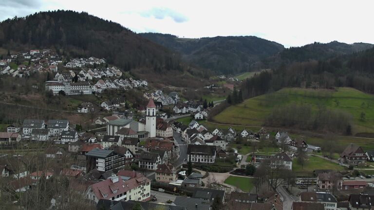 Dieses Bild zeigt eine Webcam-Aufnahme von Ottenhöfen, aufgenommen am Mittwoch, den 11.03.2026 um 13:40 Uhr