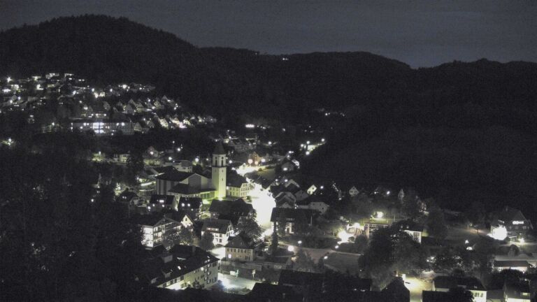Dieses Bild zeigt eine Webcam-Aufnahme von Ottenhöfen, aufgenommen am Sonntag, den 20.09.2026 um 20:10 Uhr