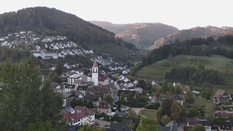 Dieses Bild zeigt eine Webcam-Aufnahme von Ottenhöfen, aufgenommen am Montag, den 05.10.2026 um 08:20 Uhr