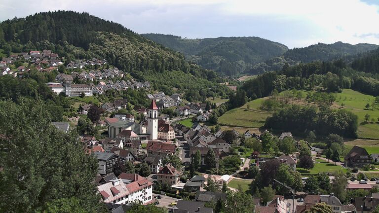 Dieses Bild zeigt eine Webcam-Aufnahme von Ottenhöfen, aufgenommen am Montag, den 22.06.2026 um 15:40 Uhr