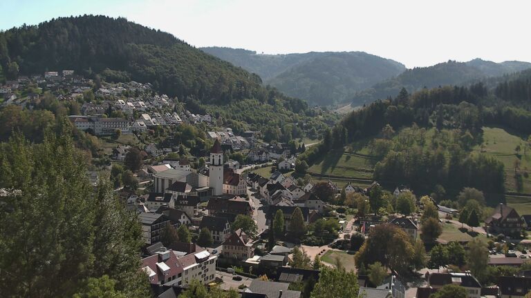 Dieses Bild zeigt eine Webcam-Aufnahme von Ottenhöfen, aufgenommen am Mittwoch, den 30.09.2026 um 13:20 Uhr
