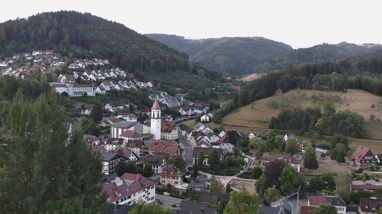 Dieses Bild zeigt eine Webcam-Aufnahme von Ottenhöfen, aufgenommen am Dienstag, den 11.08.2026 um 06:50 Uhr