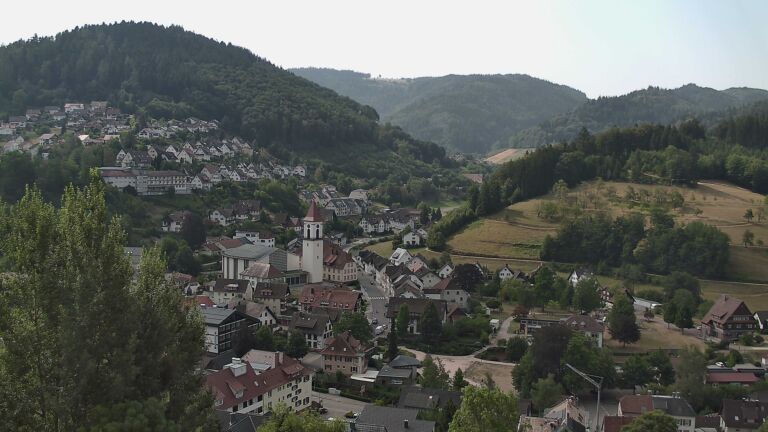 Dieses Bild zeigt eine Webcam-Aufnahme von Ottenhöfen, aufgenommen am Freitag, den 31.07.2026 um 10:30 Uhr