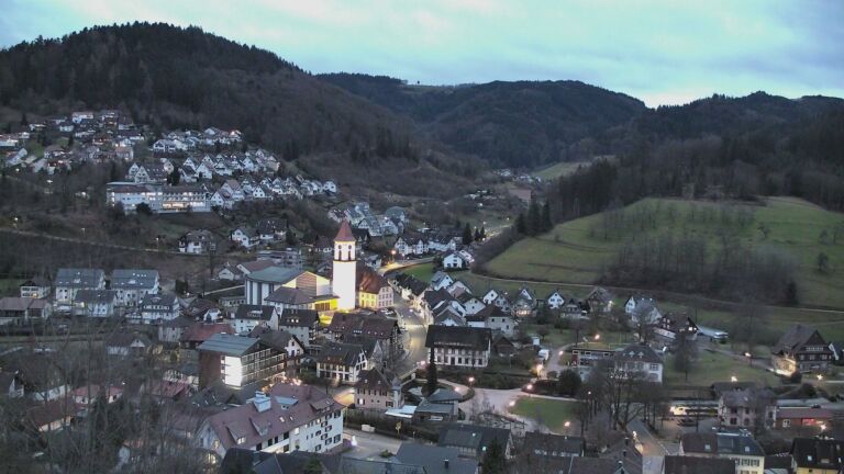 Dieses Bild zeigt eine Webcam-Aufnahme von Ottenhöfen, aufgenommen am Sonntag, den 22.02.2026 um 18:10 Uhr